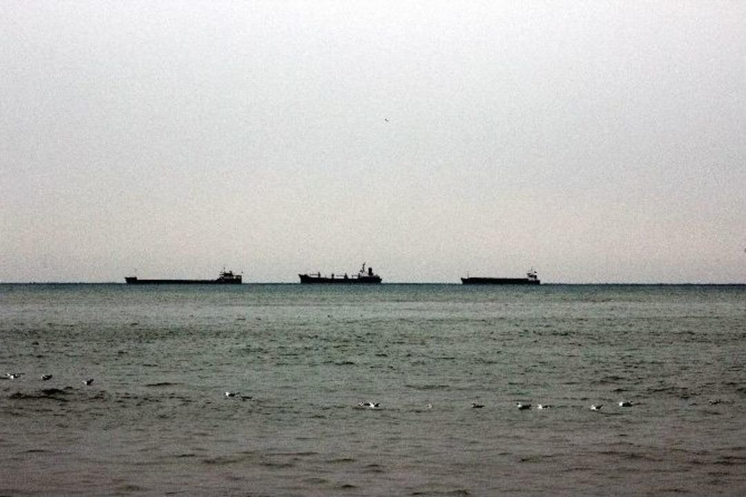 Marmara Denizi&rsquo;nde Poyraz Etkisini S&uuml;rd&uuml;r&uuml;yor