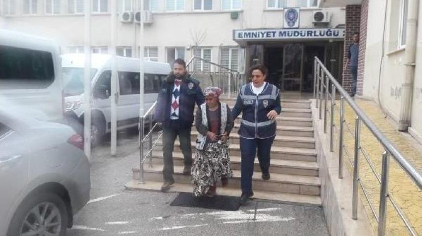 Cezaevinden Çıktı, Uyuşturucu Satarken Yakanlandı