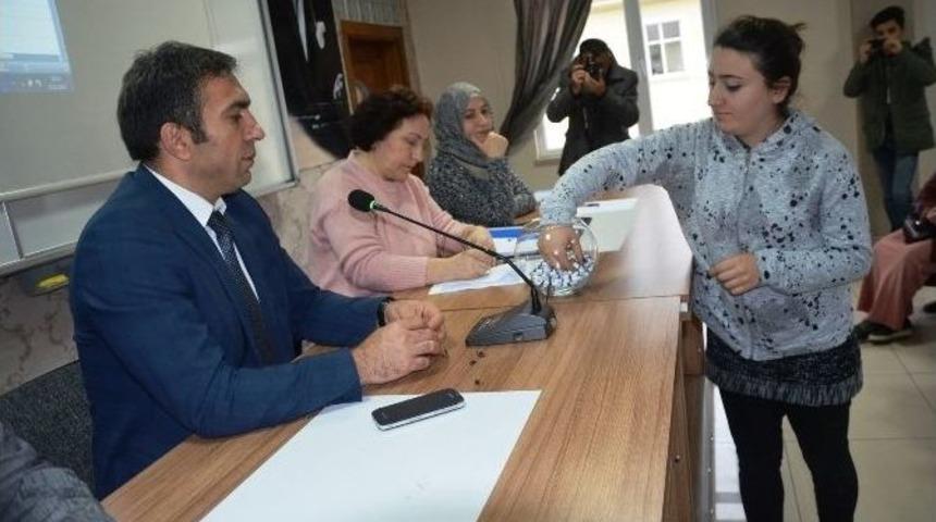 170 Kişi Başvurdu, 16 Kişi Alındı