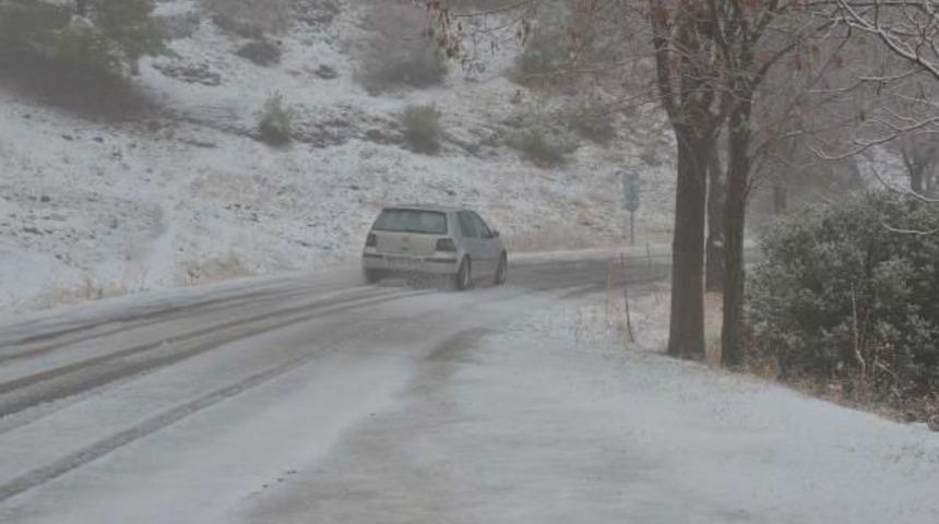 Spil Dağı Beyaza B&uuml;r&uuml;nd&uuml;