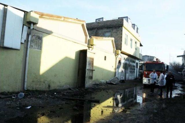 Gaziantep'te Buhar Kazanı Patladı, Fabrika Yıkıldı