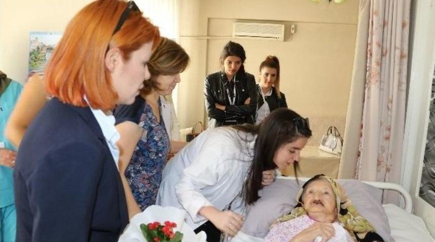 Hem Hastalar Hem De Yakınları Hizmetten Memnun