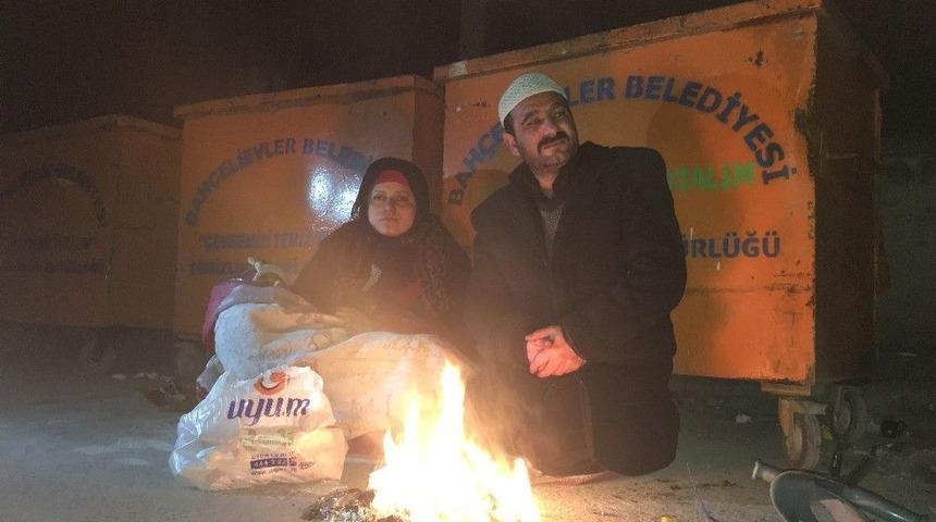 (&ouml;zel Haber) Kira Borcunu &Ouml;deyemeyen Engelli &Ccedil;ift Sokakta Kaldı