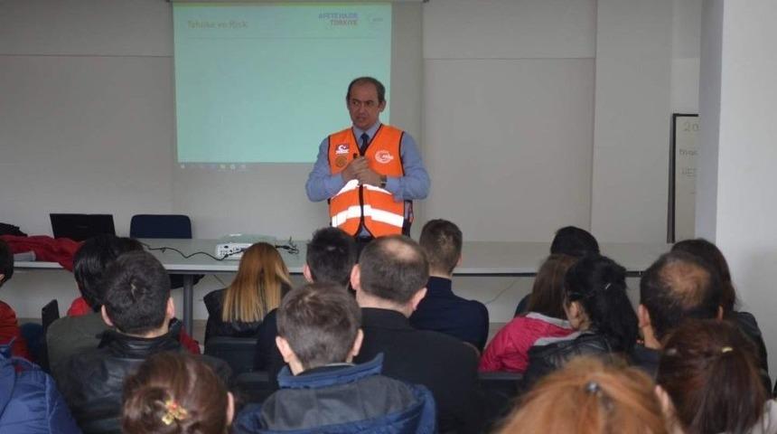 Deprem Haftasına Y&ouml;nelik Eğitimler Devam Ediyor