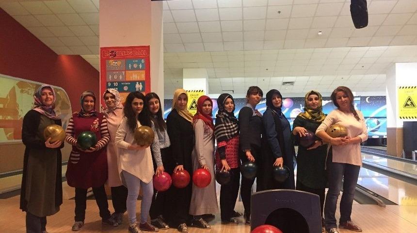 Pursaklarlı Hanımlar Antares&rsquo;te Bowling Oynayıp Eğlendi