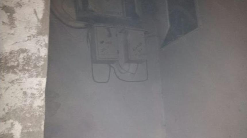 Elektrik Trafosunda &Ccedil;ıkan Yangın Paniğe Neden Oldu