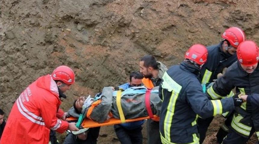 Yol Çalışması Yapan İşçi Göçük Altında Kaldı