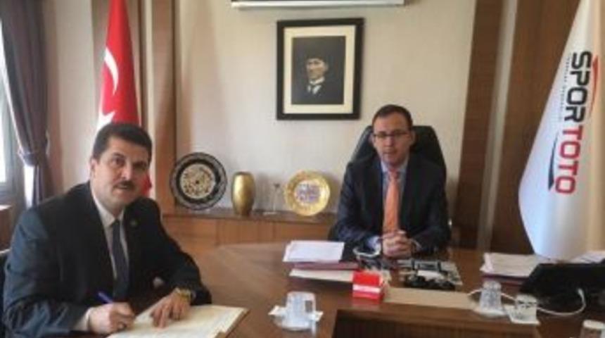 Hassa&rsquo;ya Halı Saha M&uuml;jdesi