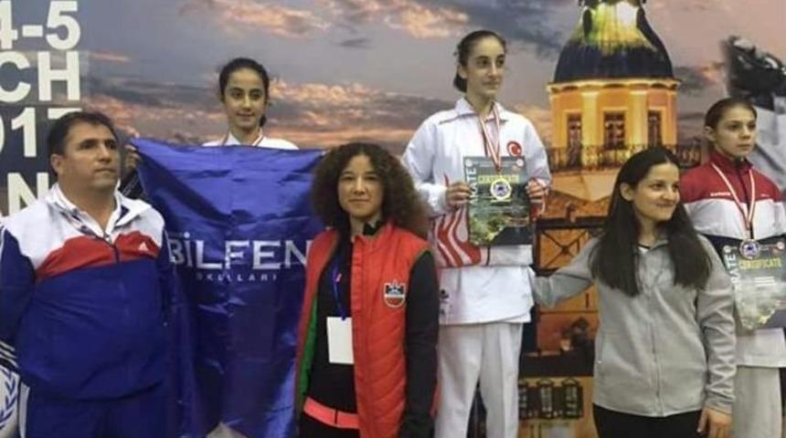 Bilfen Okulları&rsquo;nın Madalya Avcıları