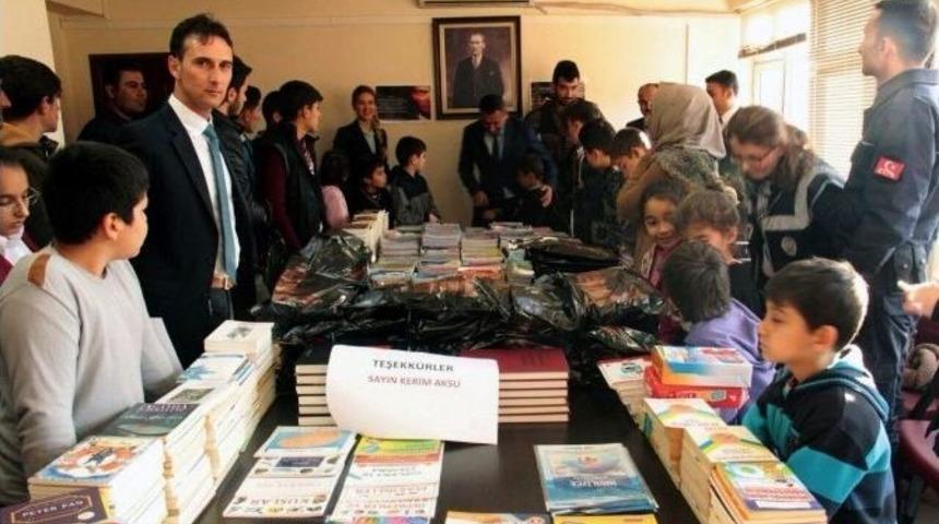 Polis Memurundan &Ouml;rnek Kampanya