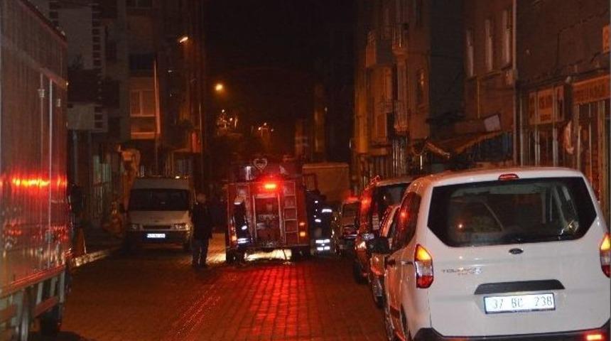 Tosya&rsquo;da Yanlış Yangın İhbarı İtfaiyeyi Alarma Ge&ccedil;irdi