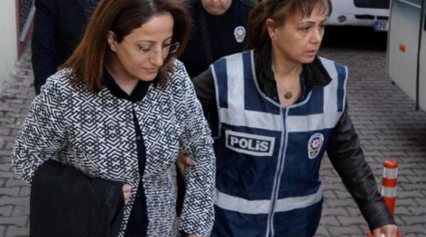 Fet&ouml; Ş&uuml;phelisi 21 Kadın &Ouml;ğretmen Adliyeye Sevkedildi