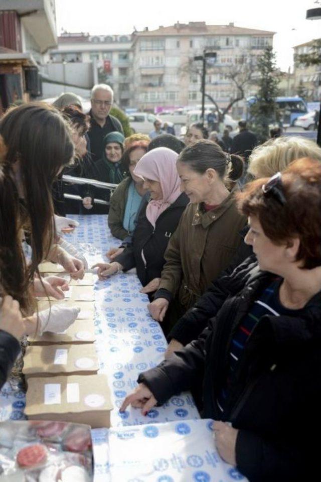 Maltepeli Kadınlar Kurabiyelerle Dilek Tuttu