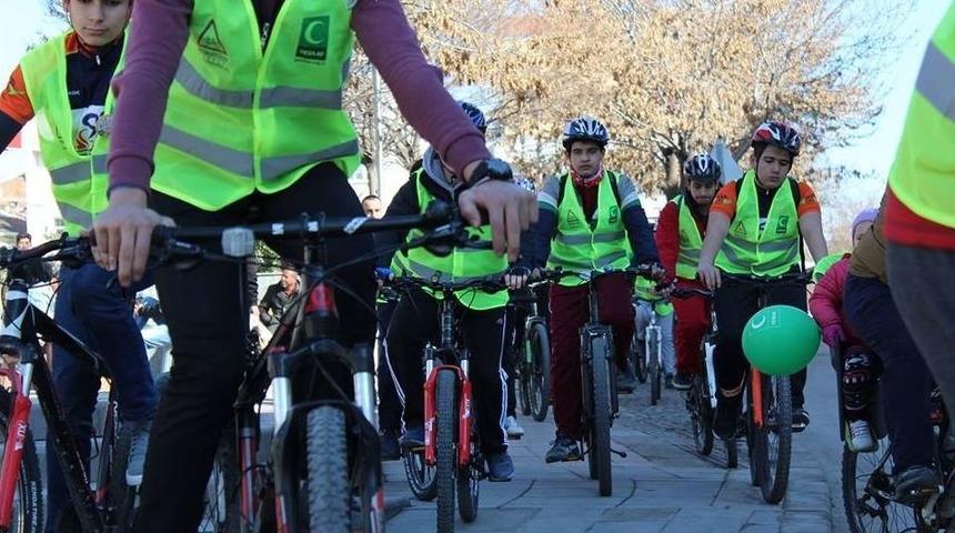 Aksaray&rsquo;da Sağlıklı Yaşam İ&ccedil;in Pedal &Ccedil;evirdiler