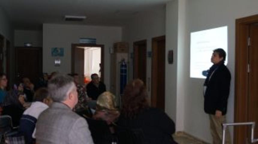 Biga Devlet Hastanesinde Diyaliz Hastalarına Eğitim Verildi