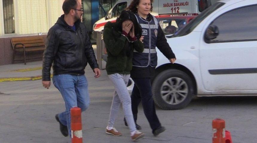 Konya&rsquo;da Uyuşturucu Tacirlerine Operasyon: 20 G&ouml;zaltı