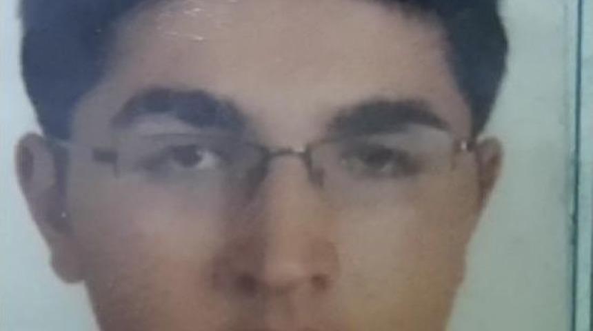 Balık Avlarken Denize D&uuml;şen Gen&ccedil; Boğuldu