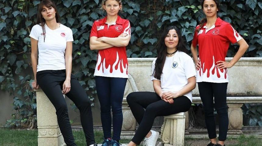 Hem Kadının Hem Sporun Gururu Oldular