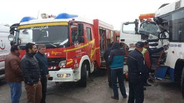 Ankara'da Trafik Kazası: 11 Yaralı