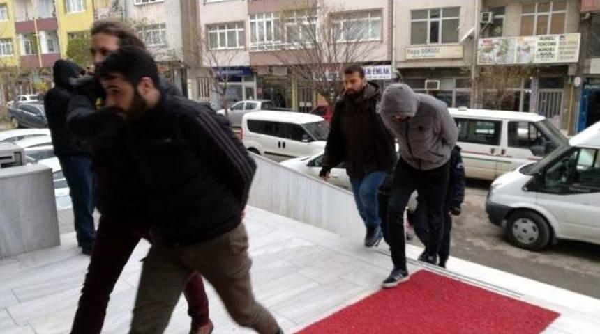 Tır Hırsızları Yakalandı