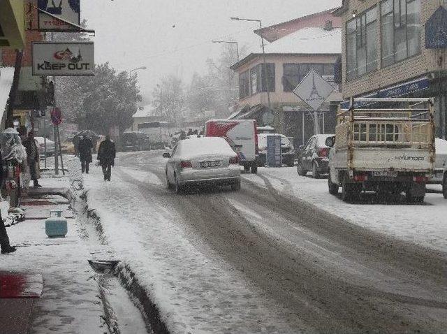 Varto’da Kar Yağışı