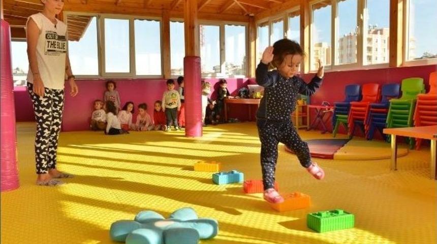Konyaaltı Kreşleri G&uuml;ne Spor İle Başlıyor