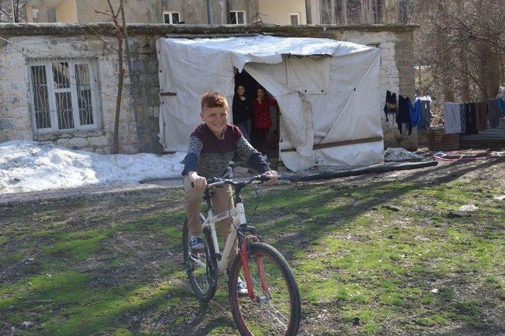 Üvey Çocuklarının Hem Annesi Hem De Babası Oldu G4