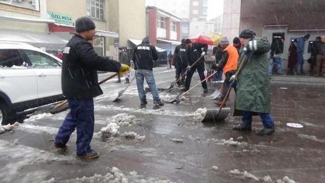 Tunceli, Elazığ Ve Bingöl'e Kar Yağmaya Başladı