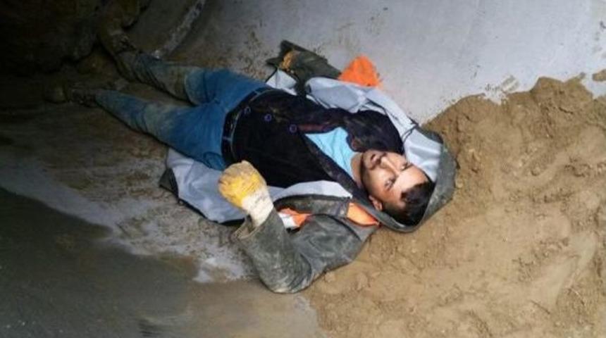 Toprak Altında Kalan Iş&ccedil;i Kurtarıldı