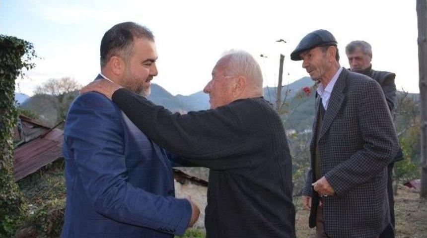 Başkan Erener, G&ouml;releli Sanat&ccedil;ılarla Bir Araya Geldi