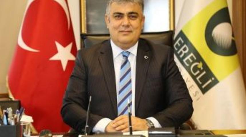 Başkan &Ouml;zg&uuml;ven, 8 Mart D&uuml;nya Kadınlar G&uuml;n&uuml;n&uuml; Kutladı