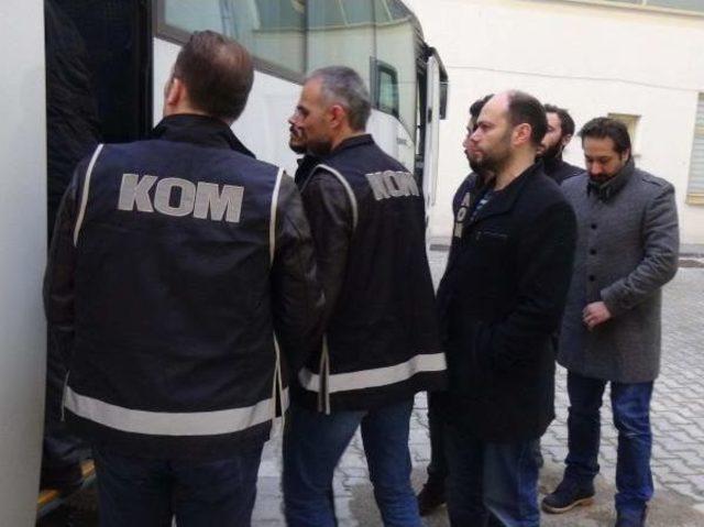 Uşak'ta Fetö'den 35 Tutuklama