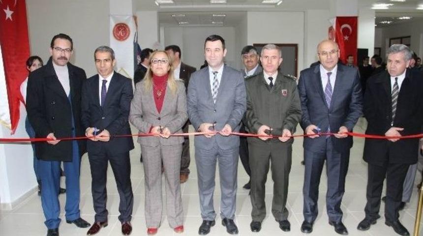 Ne&uuml; Eğitim Fak&uuml;ltesi &lsquo;h Blok&rsquo; Hizmete A&ccedil;ıldı