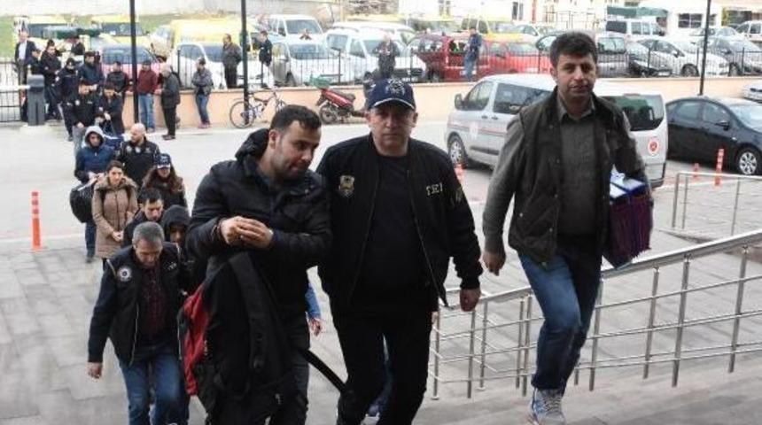 Edirne&rsquo;De Fet&ouml;'den 18 R&uuml;tbeli Askere G&ouml;zaltı