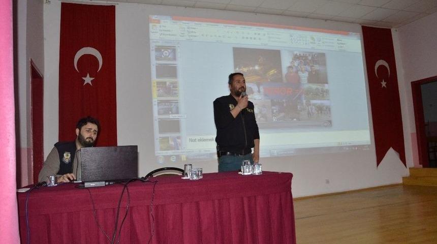 Niksar&rsquo;da Lise &Ouml;ğrencilerine Ter&ouml;r Semineri