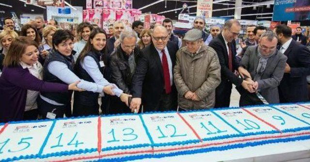 Türkiye’Nin Ilk Hipermarketi İçerenköy Carrefoursa, 23. Yılını Kutladı