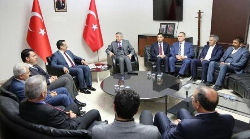 &rsquo;efendi Olmaya Değil, Hizmetkar Olmaya Geldik&rsquo;