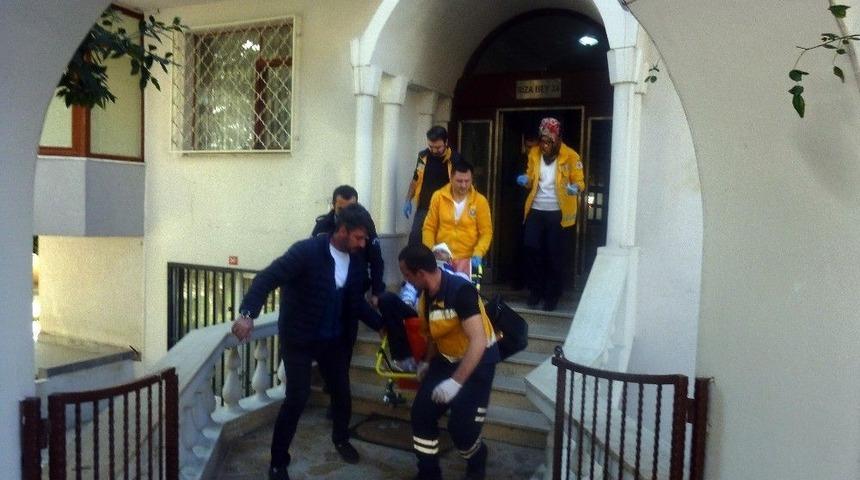 Polisten Ka&ccedil;arken Merdivenlerden D&uuml;şt&uuml;