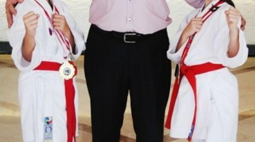 İhlas Koleji Sporcusu Boğazi&ccedil;i Karate Şampiyonası&rsquo;nda İkinci Oldu
