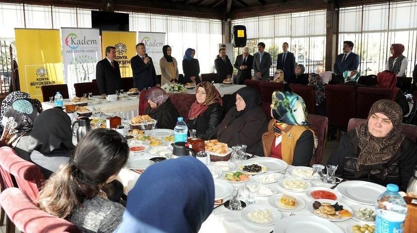 Aky&uuml;rek: &ldquo;kadına Ve Aileye Hak Ettiği Değeri Verelim&rdquo;