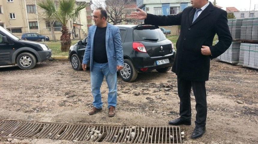 Bozulan Yollar Yeniden Yapılıyor