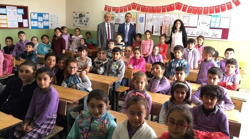 &Ouml;ğrencilere &Ccedil;evre Eğitimi Veriliyor