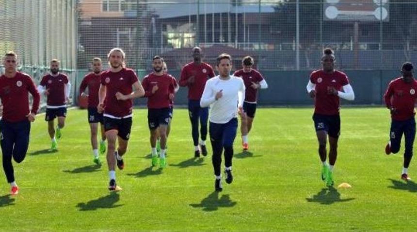 Aytemiz Alanyaspor'da Fenerbah&ccedil;e Mesaisi