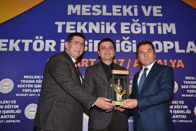 Antalya, Mesleki Ve Teknik Eğitim İçin Bir Araya Geldi