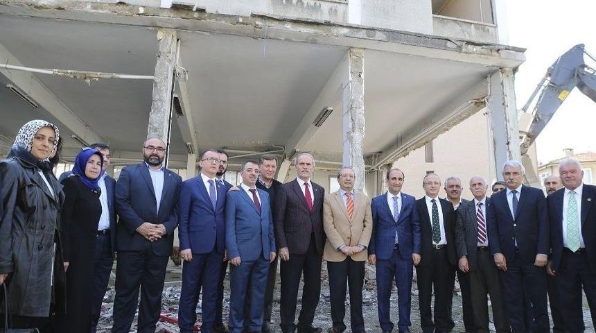 Yıldırım B&uuml;y&uuml;kşehir İle D&ouml;n&uuml;ş&uuml;yor