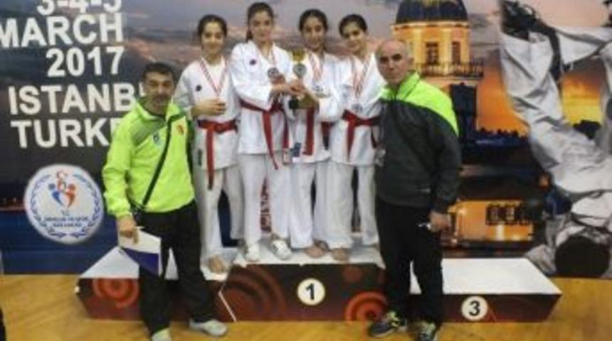 Boğazi&ccedil;i Turnuvasına Darıca Damga Vurdu