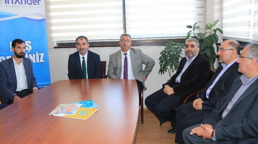 Ak Parti Konya&rsquo;da Referandum &Ccedil;alışmalarını S&uuml;rd&uuml;r&uuml;yor