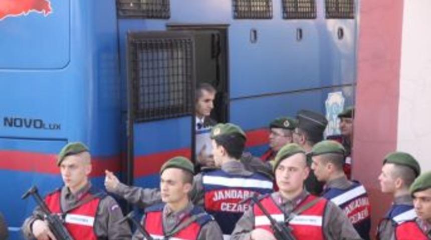 Kurmay Başkanı Yarbay Veli Ceylan: "9 Kişilik Manga Valiyi G&ouml;zaltına Almak İ&ccedil;in Değil Kışla Ve Lojmanların G&uuml;venliği İ&ccedil;indi"