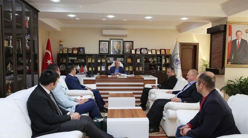 Yeşilay Sakarya Şubesinden Başkan Dişli&rsquo;ye Ziyaret