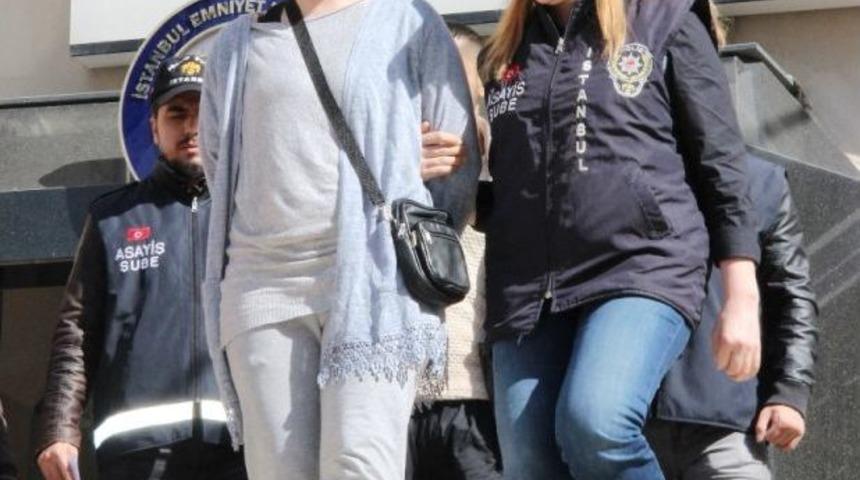 Gasp&ccedil;ı Sevgililer Kamerada